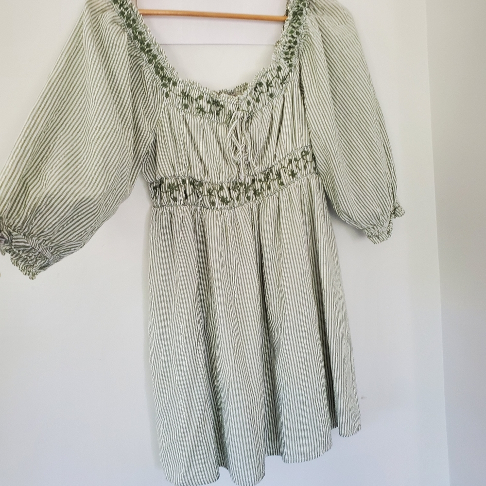 AMERICAN EAGLE Sz S Green White Stripe Smocked Puff Sleeve Mini Dress Flounce